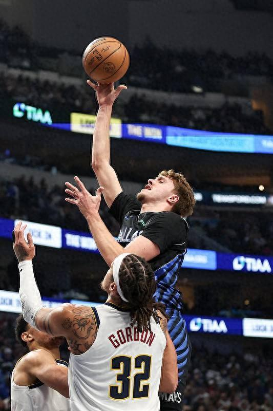 九游官网入口下载-关于英超赛程吃紧，达拉斯独行侠清晨队长鼓劲，震撼外界，身体对抗强度拉满的信息